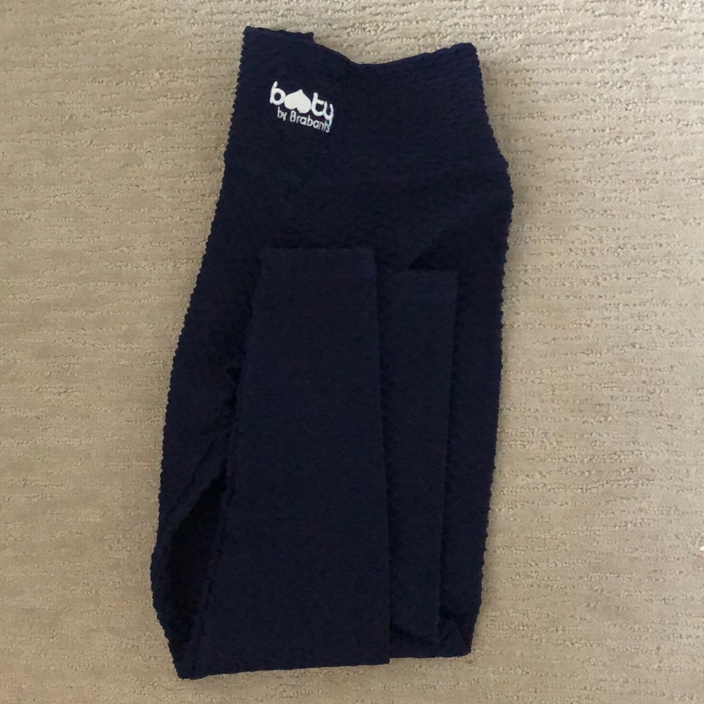 Booty by brabants croco style navy leggings.